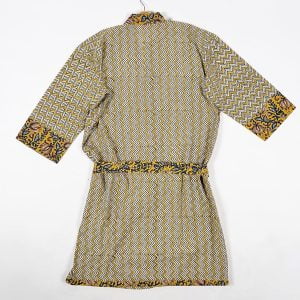 Intialainen keltasävyinen kimono