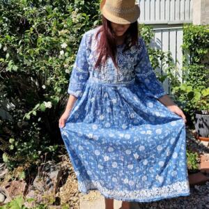 Boheemi mekko – kuviollinen puuvilla vaaleansininen L-XXL