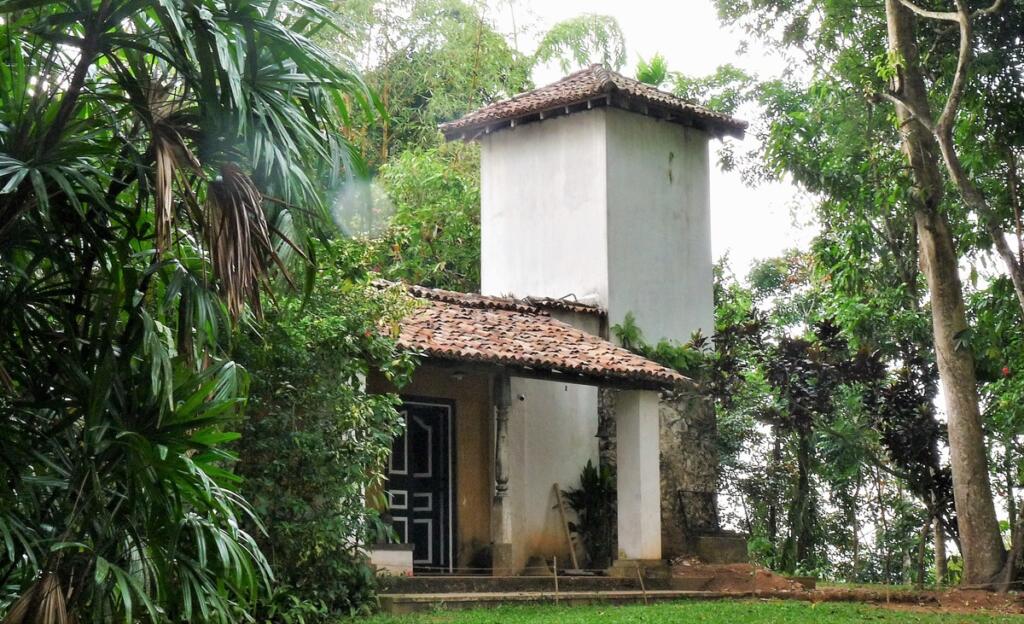 Sisustus- ja pihaihmisen paratiisissa – arkkitehti Geoffrey Bawan lomapaikka Sri Lankassa: Lunuganga