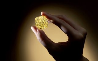 rumeni diamant
