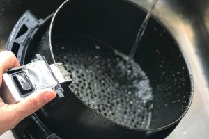 Skrivnost, kako ohraniti vaš cvrtnik brezhibno čist, brez napora in v manj kot 5 minutah