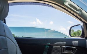 Japonski trik, ki omogoča ohladitev avtomobilskega salona v 30 sekundah, brez vklopa klimatske naprave