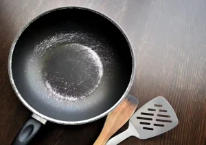Pomanjkljivosti teflonskih ponvic