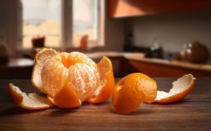 pustiti lupine mandarin v bližini vrat in oken