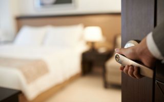 Skrivnost popolnega čiščenja: kako spremeniti svoj dom v petzvezdični hotel