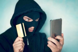 Prav tako kriminalci najdejo vaš telefon po zamujenih klicih, nato pa vas zavedejo in izsilijo denar