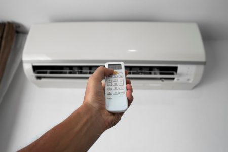 Ne znižajte temperature klimatske naprave
