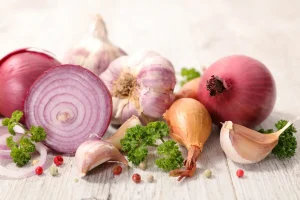 7 živil, ki povzročajo neprijeten telesni vonj: šokantne ugotovitve strokovnjakov!